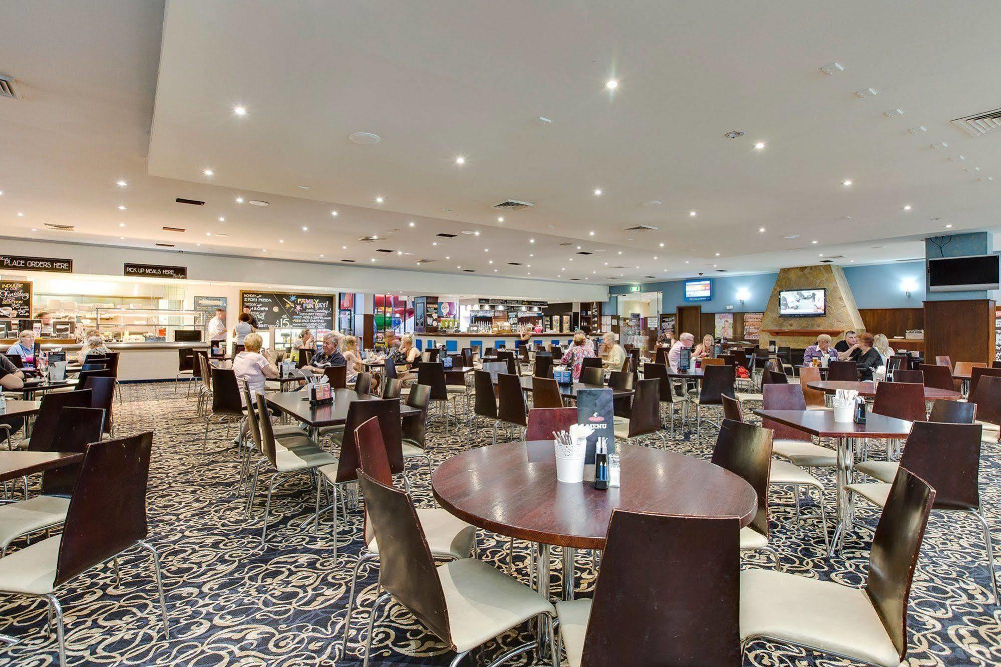Nightcap At Seaford Hotel Buitenkant foto